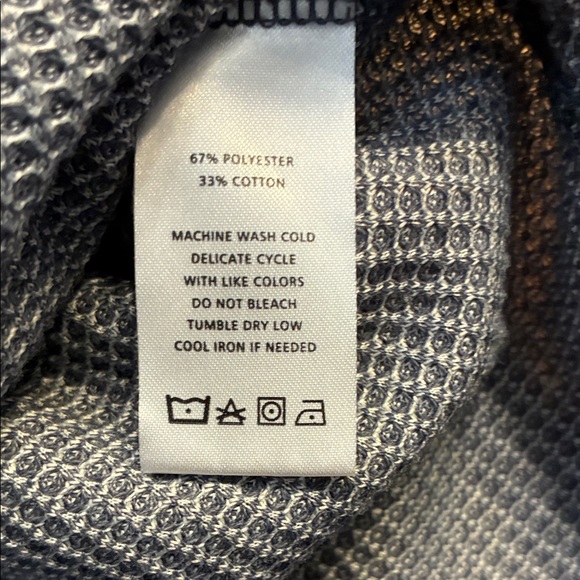 Lilla P Small Gray Long Sleeve Waffle Knit with Rounded Hem Top. - Picture 3 of 7